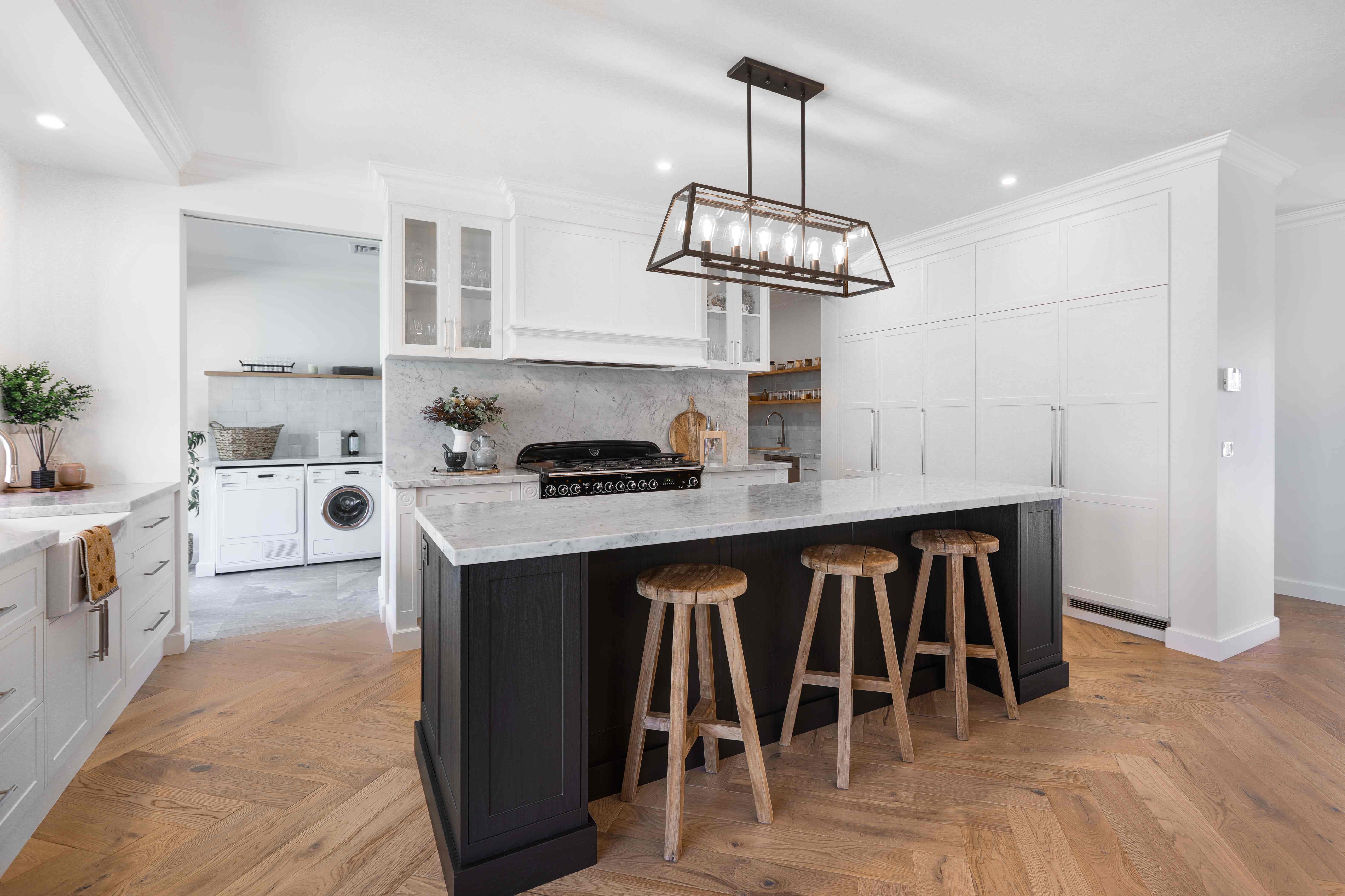 MATCHING KITCHEN AND LAUNDRY